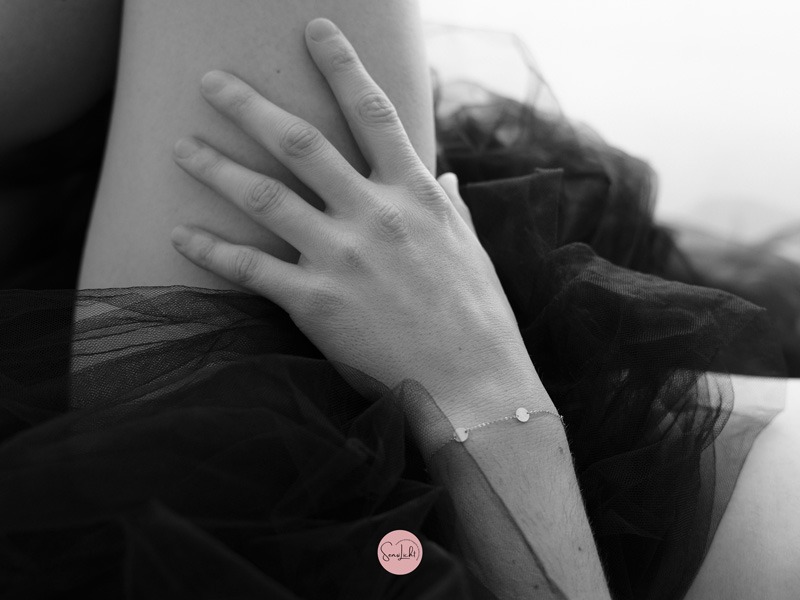 sensualshooting-boudoirshooting-niedersachsen-queer-bisexuell-divers-LGBTQ-boudoir-genderqeer-nonninary-mann-sinnliche fotografie-boudoir als mann