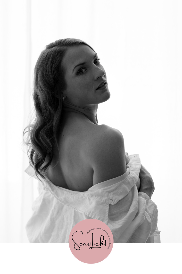 boudoirshooting-hannover-niedersachsen-boudoir-sensual-angebot-shootingpaket-sensilicht-luxus-arrangement-preis