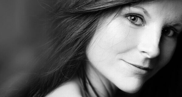 fotoshooting-hannover-sensilicht-boudoir-shooting-sensual-wunstorf-sensilicht-portraitshooting-frauen-portraitsfotos