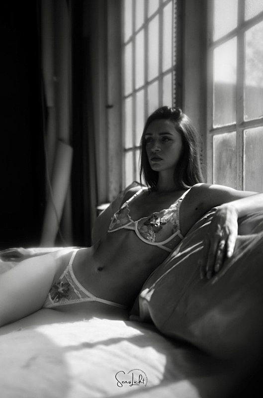 sinnliche-portraits-portraitfotos-dessous-shooting-sensilicht-hannover-wunstorf-sensual-boudoir-fotoshooting