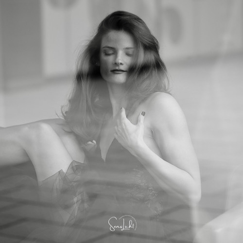 sinnliches fotoshooting-sensualshooting-hannover-sinnliche fotografie-boudoirshooting-boudoir-sensualshooting-sinnlich-fotoshooting-hannover-sensilicht-SensiLicht-sensualshooting-sinnliche fotos-frauenfotografie-sensilicht