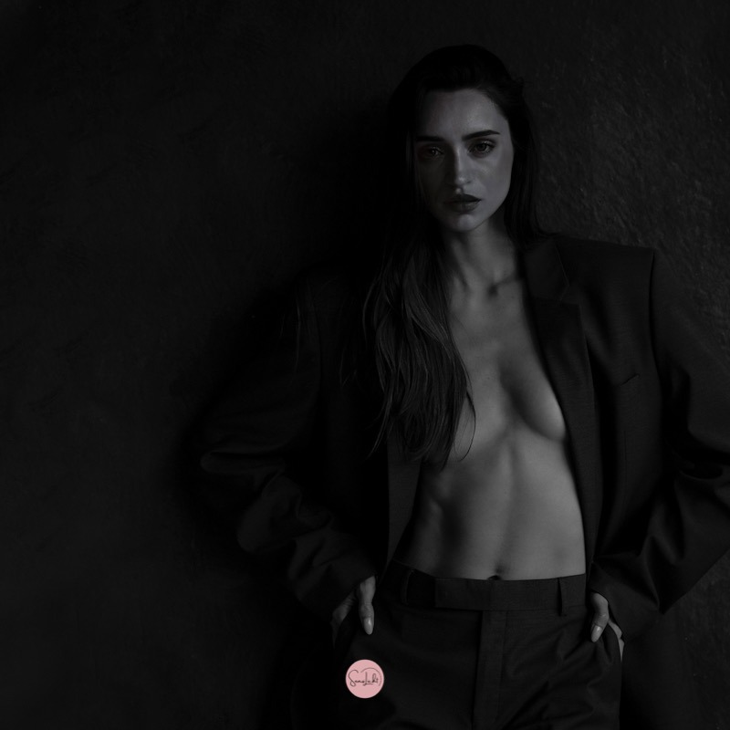 editorial boudoir-sensual-editorial-boudoir-boudoirshooting-sensilicht-hannover-frauen-portrait