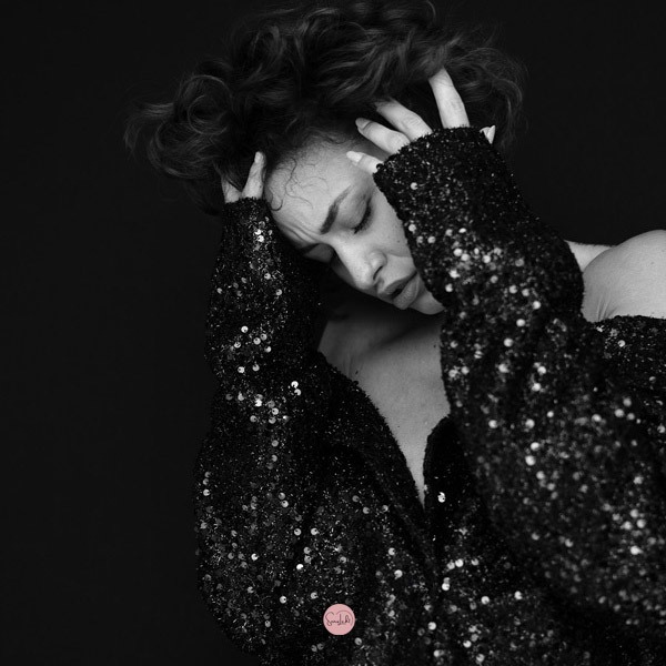 sensual-boudoir-sensualshooting-hannover-frauenfotografie-sensilicht-hannover-sinnlich-portrait-schmidt-editorial